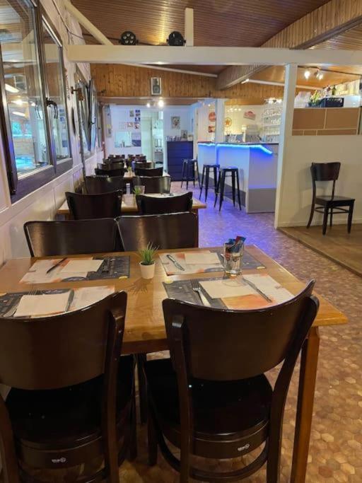 Anne Marie Vous Accueilles Dans Son Logement Familiale Pour 6 Personnes 3 Chambres Confortable Proche D Europa Park A Boofzheim Dans Camping 3 Etoiles المظهر الخارجي الصورة